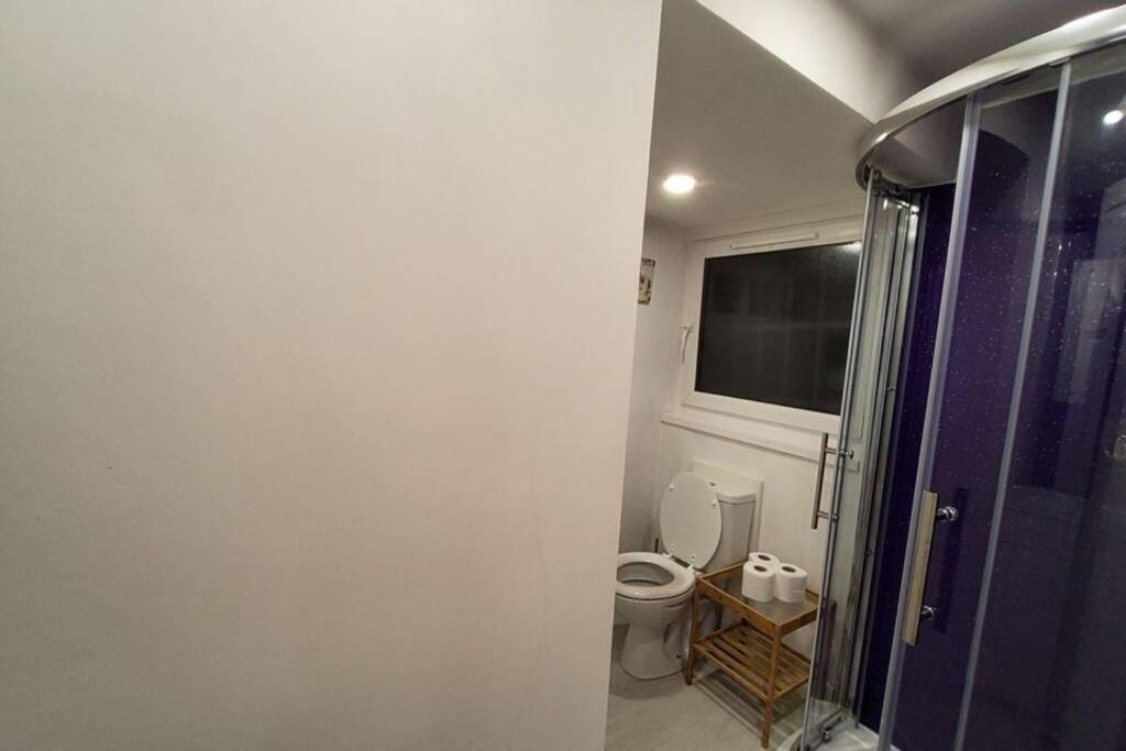 Leith Spectacular Apartment By Sensational Stay Short Lets & Serviced Accommodation With 6 Separate Beds & 2 Baths Edinburgh Eksteriør billede