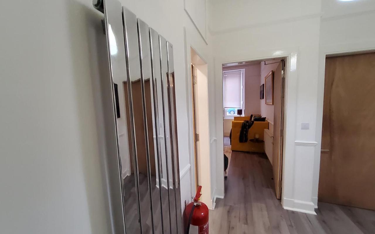 Leith Spectacular Apartment By Sensational Stay Short Lets & Serviced Accommodation With 6 Separate Beds & 2 Baths Edinburgh Eksteriør billede