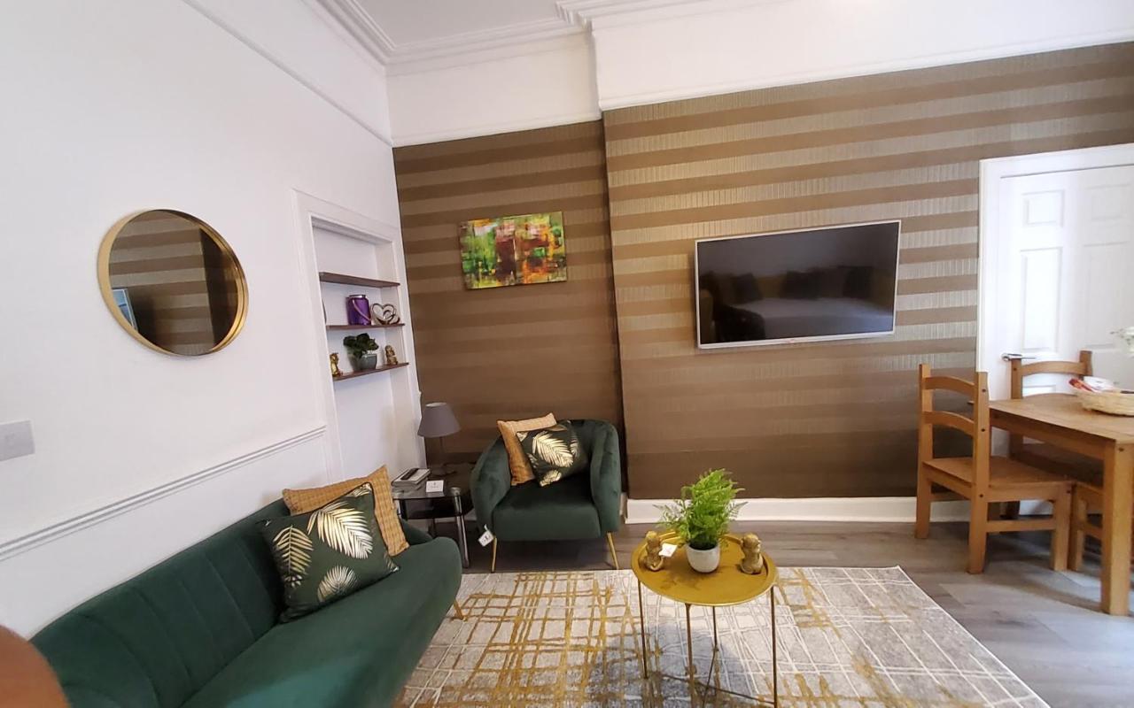 Leith Spectacular Apartment By Sensational Stay Short Lets & Serviced Accommodation With 6 Separate Beds & 2 Baths Edinburgh Eksteriør billede