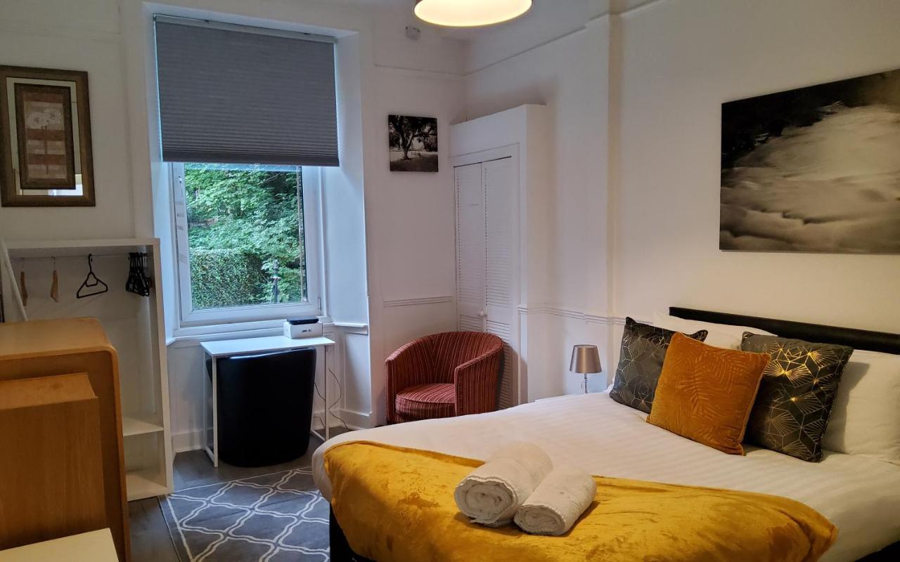 Leith Spectacular Apartment By Sensational Stay Short Lets & Serviced Accommodation With 6 Separate Beds & 2 Baths Edinburgh Eksteriør billede
